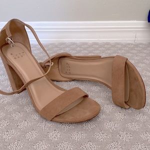 Nude heels with block heel